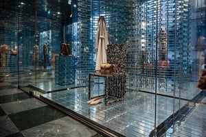 AdobeStock_1923938880_Editorial_Fashion